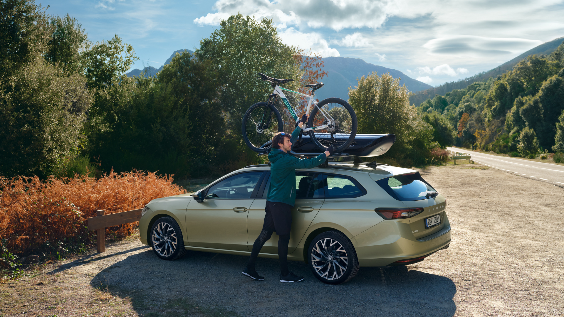 Get Your Car Ready for Summer with Škoda Accessories